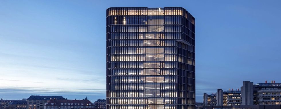 Maersk Tower. A 40,000 M2 landmark building in Copenhagen Science City, housing parts of the University of Copenhagen, Faculty of Health and Medical Sciences.